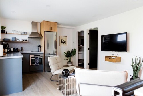 Nordic Hideaway at Wellington on the Beach for an Ontario Holiday