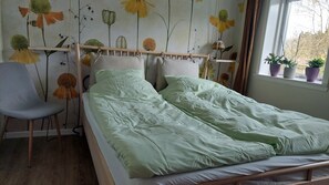 Silitysrauta/-lauta, internet, vuodevaatteet