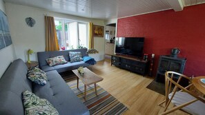 Living area - A pearl on the sea close to the sandy beach and the shore. (Askeby)