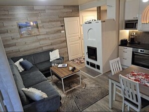 Standard-paritalo, 3 makuuhuonetta, sauna, rinteen puolella | Oleskelualue