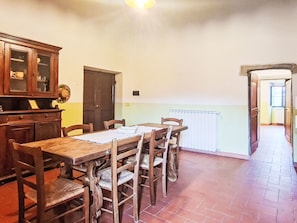 Unclassified image, 4 of 20, button - Apartment Edera by Interhome (Pontassieve)