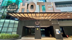 Exterior detail - 103 Hotel by manatidur (Kuala Lipis)