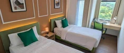 Exclusive-Zweibettzimmer, 2 Einzelbetten, Balkon, Stadtblick | Kostenloses WLAN