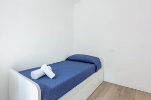 Room - Vrbo Property (Marina di Andora)
