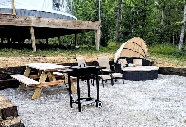 Ulkoruokailutilat