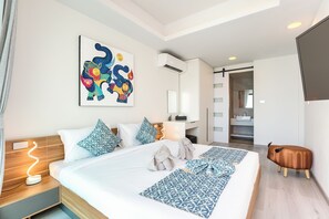 House, Balcony, Sea View | Peti besi dalam bilik, seterika/papan seterika, Wi-fi percuma 