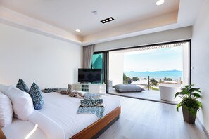 Casa, balcón, vistas al mar | Caja fuerte, tabla de planchar con plancha, wifi gratis