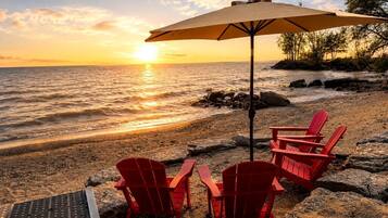 Beach nearby, kayaking