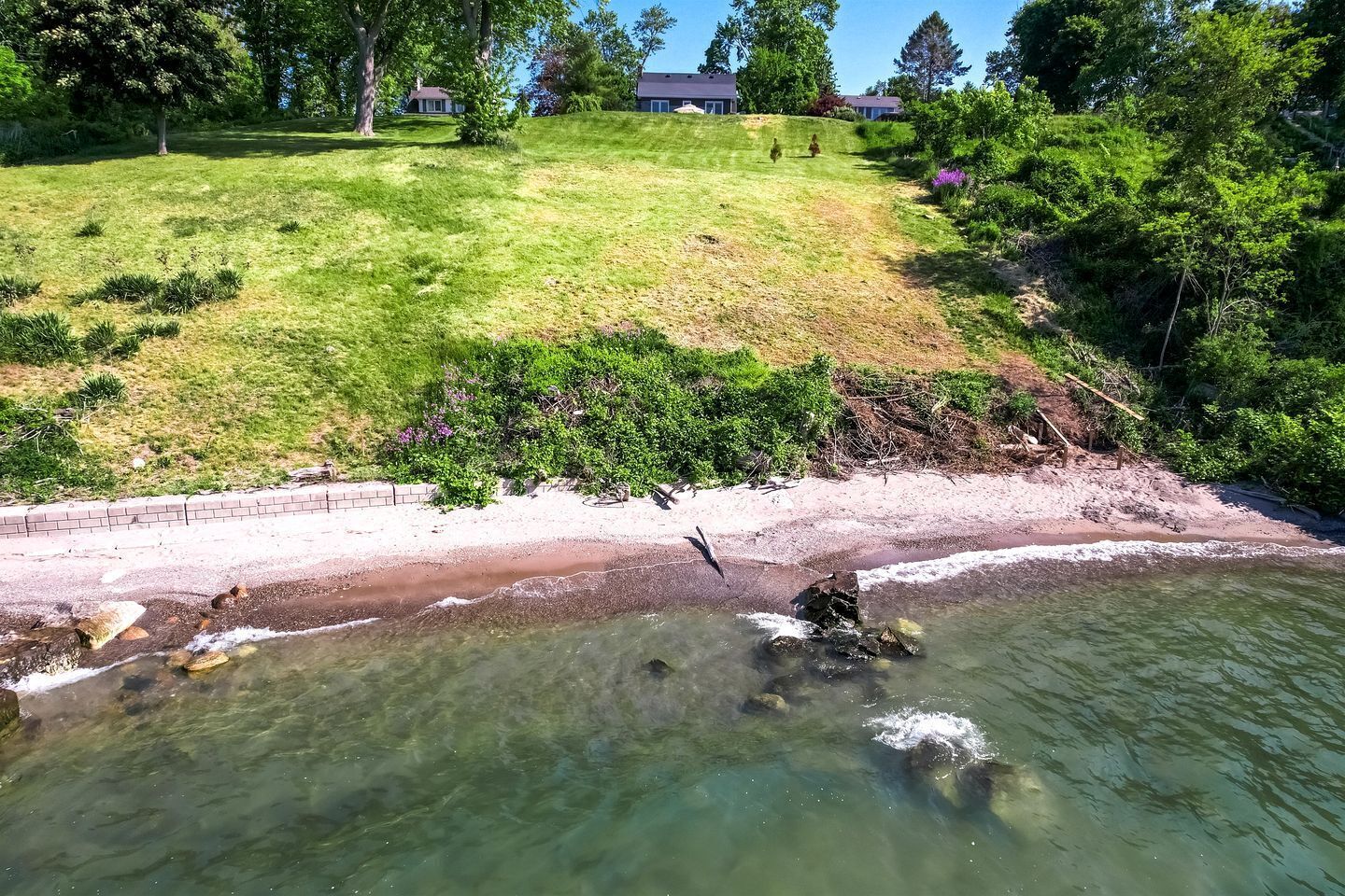 Una spiaggia nelle vicinanze, kayak