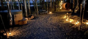 Alberta Glamping Tiny House with Sauna for Romantic Weekend Getaways Away from the City