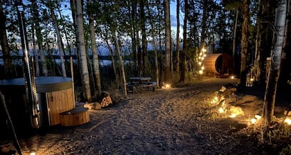 Alberta Glamping Tiny House with Sauna for Romantic Weekend Getaways Away from the City