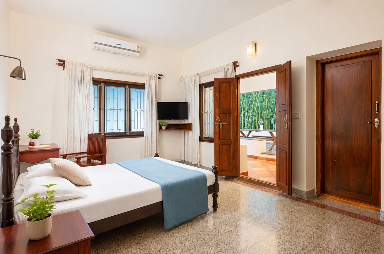 Standard Double Room | Free WiFi