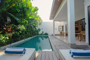 Pool - Modern Tropical Villa – 3BR & Private Pool (Badung)