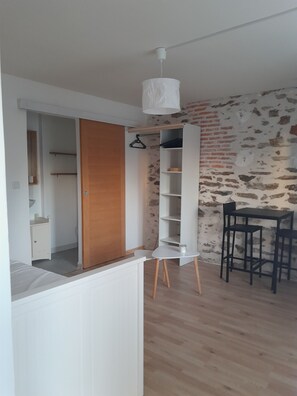 Interior - Port accommodation (Mauves-sur-Loire)