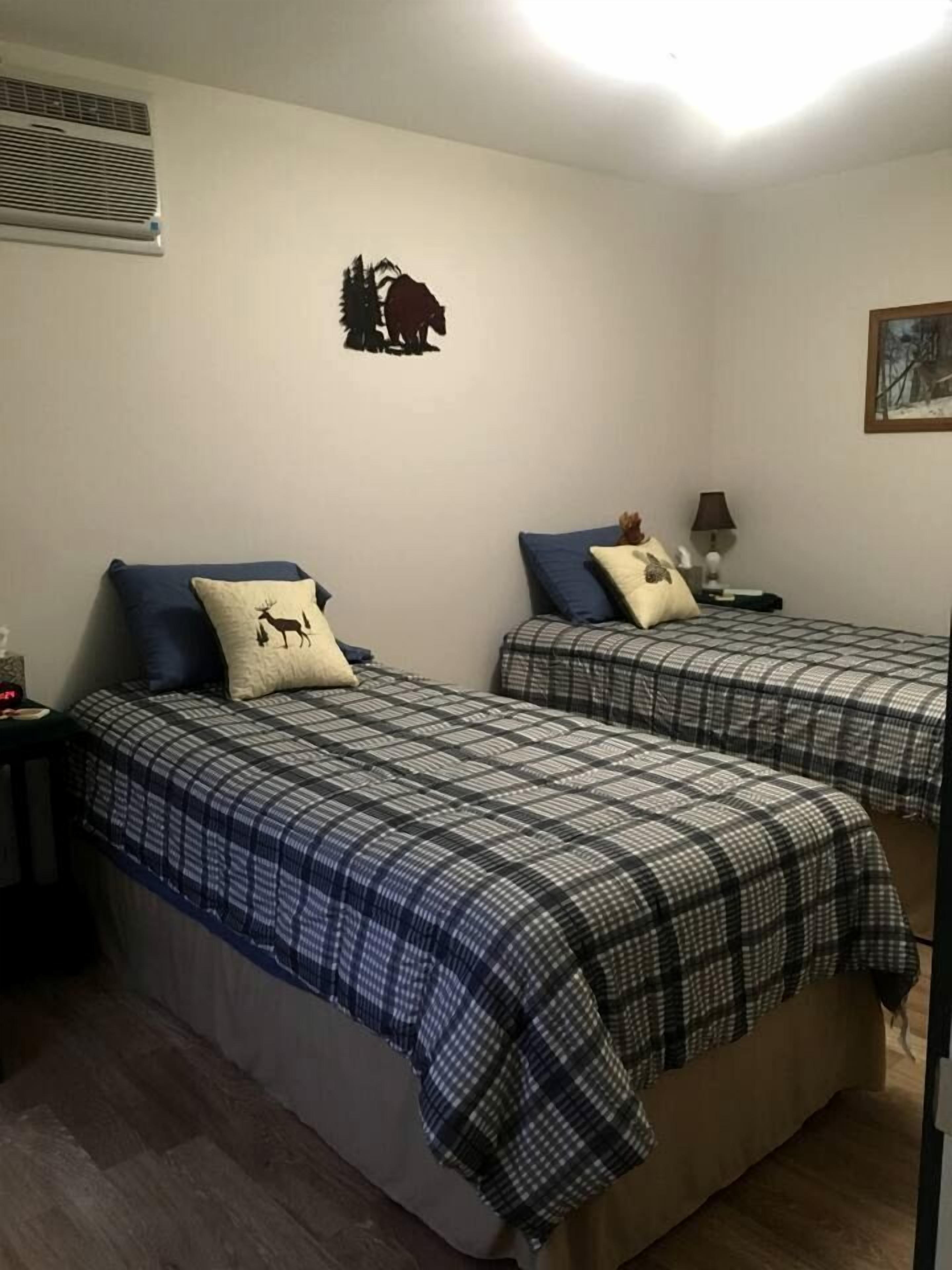 1 bedroom, iron/ironing board, travel crib, WiFi