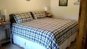 1 bedroom, iron/ironing board, travel cot, WiFi