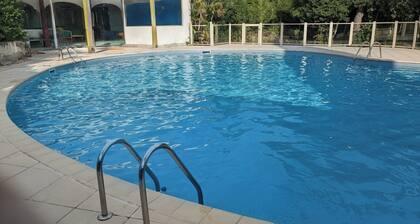 T2 with air conditioning, pool and terrace in Provence. Near Mont Ventoux