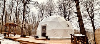 Aer XL Dome - Luxury Off Grid Escape, Near Oldman Lake
