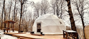 Aer XL Dome - Luxury Off Grid Escape, Near Oldman Lake