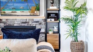 TV, fireplace