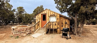 Adorable Glamping Cabin on a Wheat Farm for a Unique Getaway near Canyonlands National Park in Utah