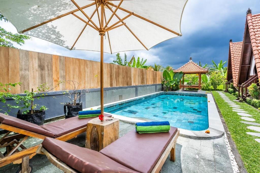 Double Room, Balcony, City View | Pool | Outdoor pool