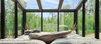 Luxurious Cabin with Outdoor Jacuzzi Great for Couples in Alberta