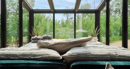 Luxurious Cabin with Outdoor Jacuzzi Great for Couples in Alberta