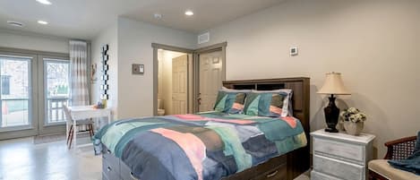 1 habitación, tabla de planchar con plancha, wifi y ropa de cama