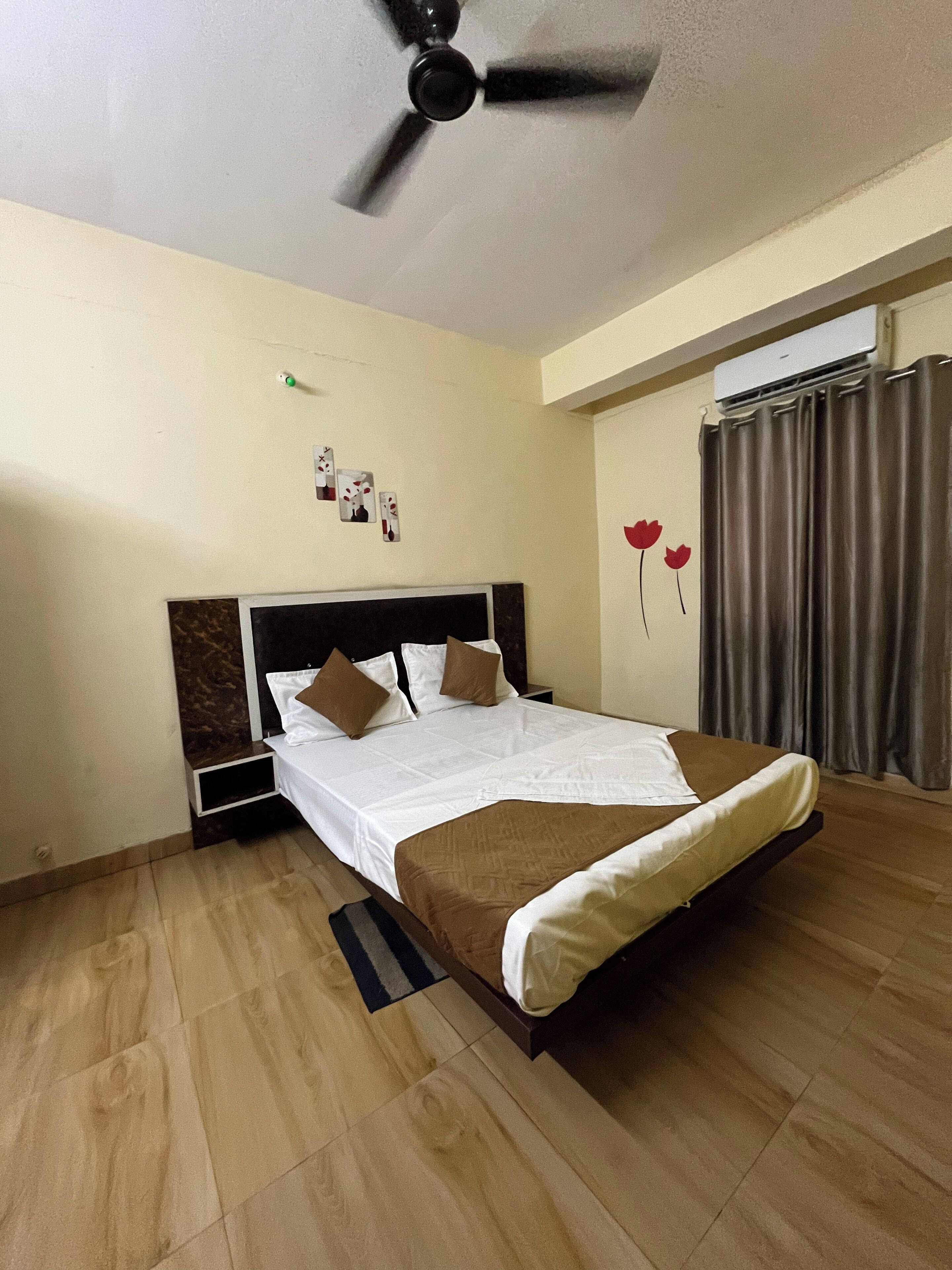 Deluxe Room | Free WiFi
