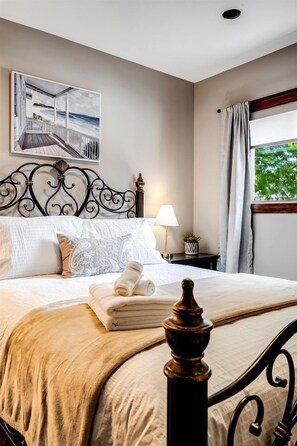 3 Schlafzimmer, Bügeleisen/Bügelbrett, WLAN, Bettwäsche