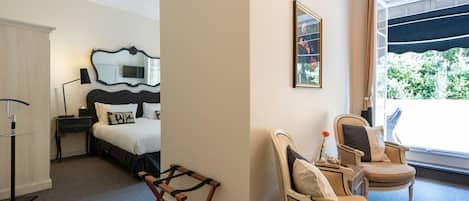 Comfort Suite, Garden View | Iron/ironing board, free WiFi