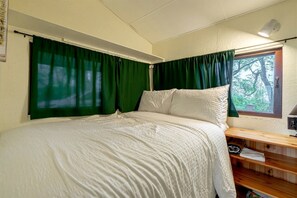 2 habitaciones, escritorio, wifi y ropa de cama 