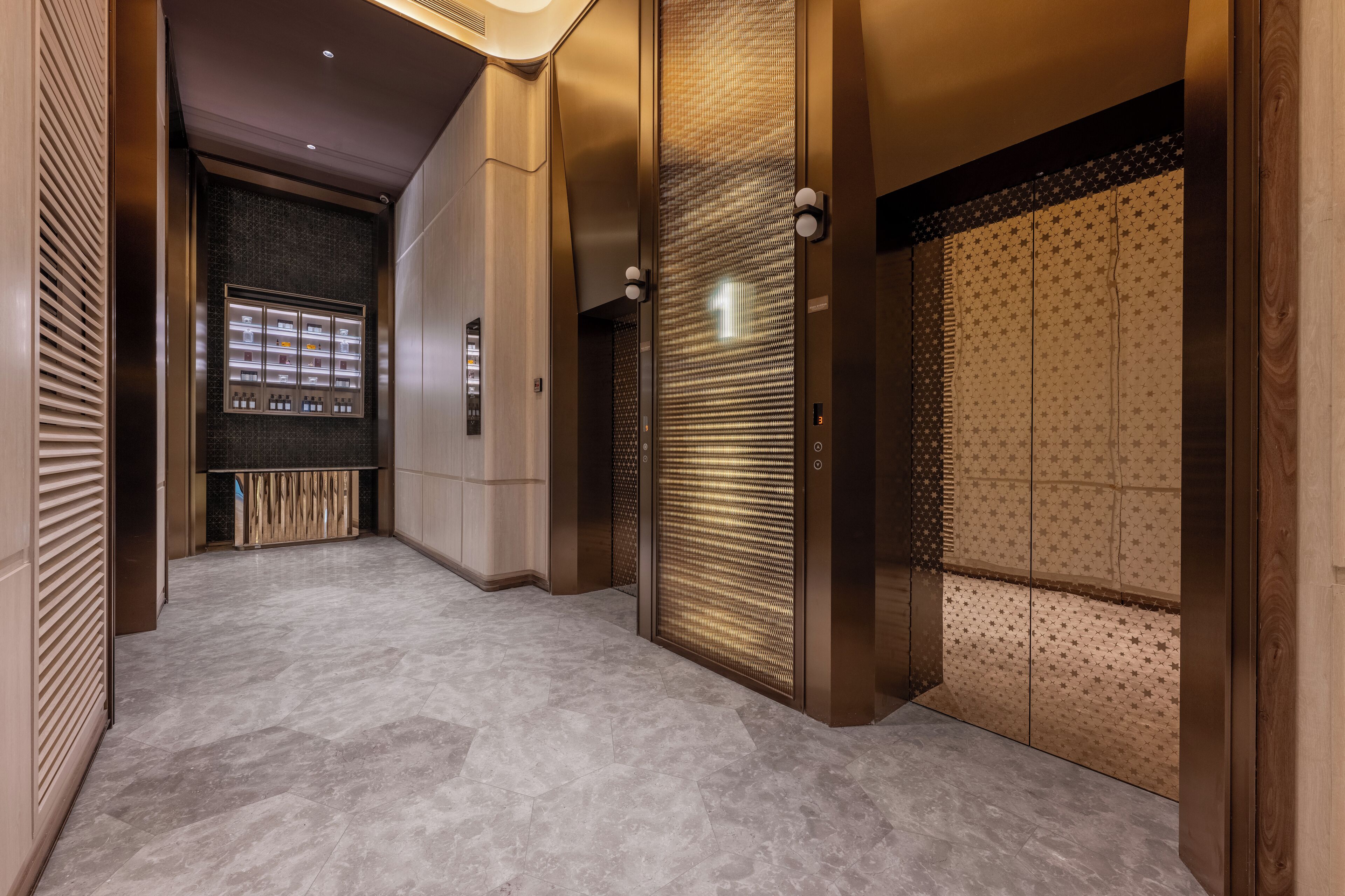 Down comforters, free minibar items, desk, free WiFi