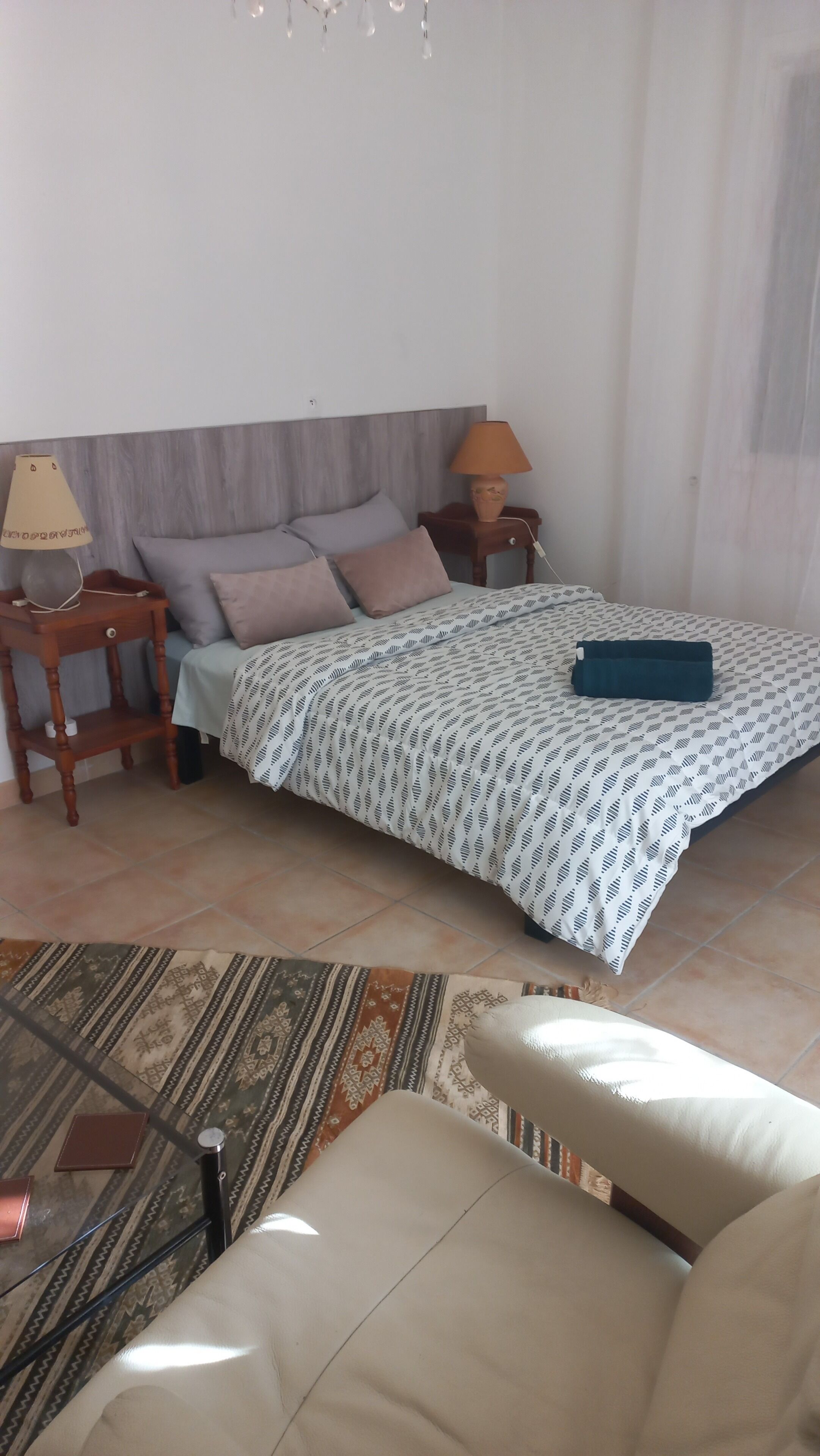 3 quartos, ferros/tábuas de passar roupa, Wi-Fi de cortesia
