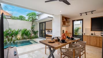 Vila Keluarga, 2 kamar tidur, kolam renang pribadi | Tempat makan