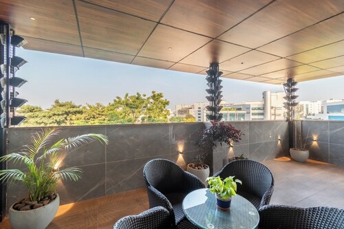 Triton Suites By Bestinn Leisure