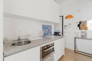 Kühlschrank, Geschirrspüler