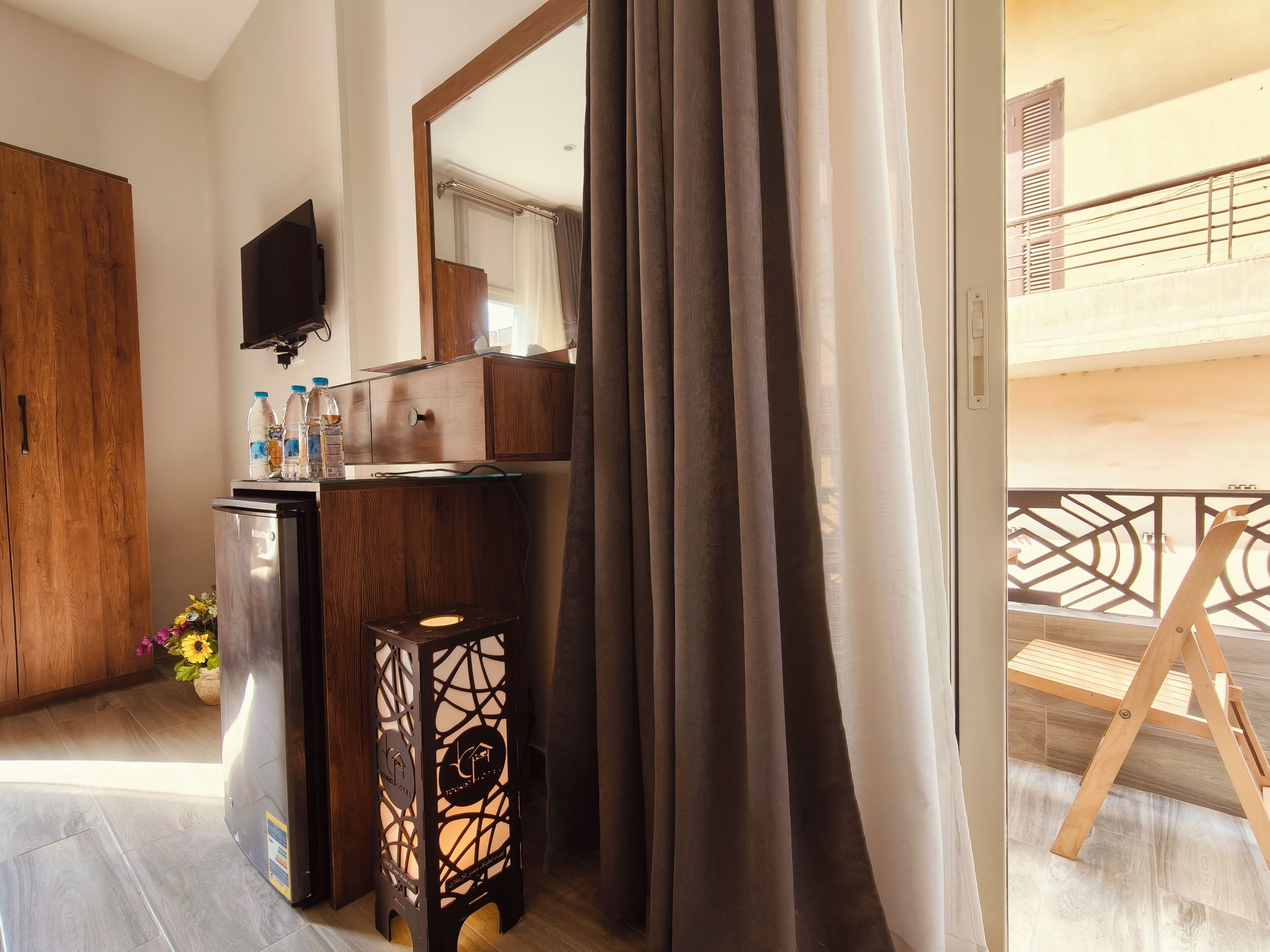 Luxury Triple Room, City View | Interior