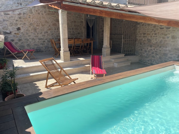 Pool - Vrbo Property (Saint-Remèze)