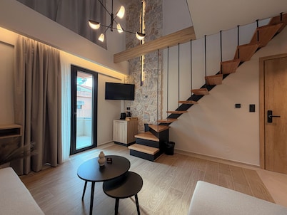 Threepeaks Elevated Stay