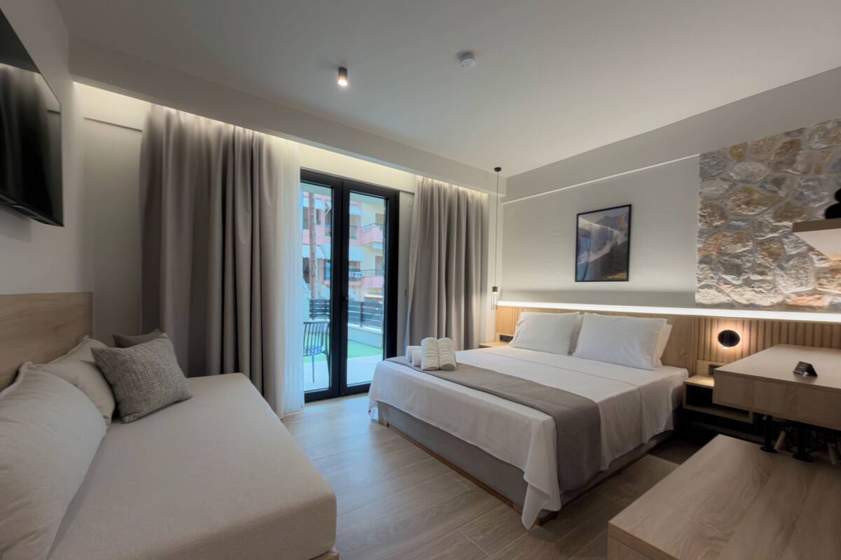 Superior Room with Patio - Ground Floor