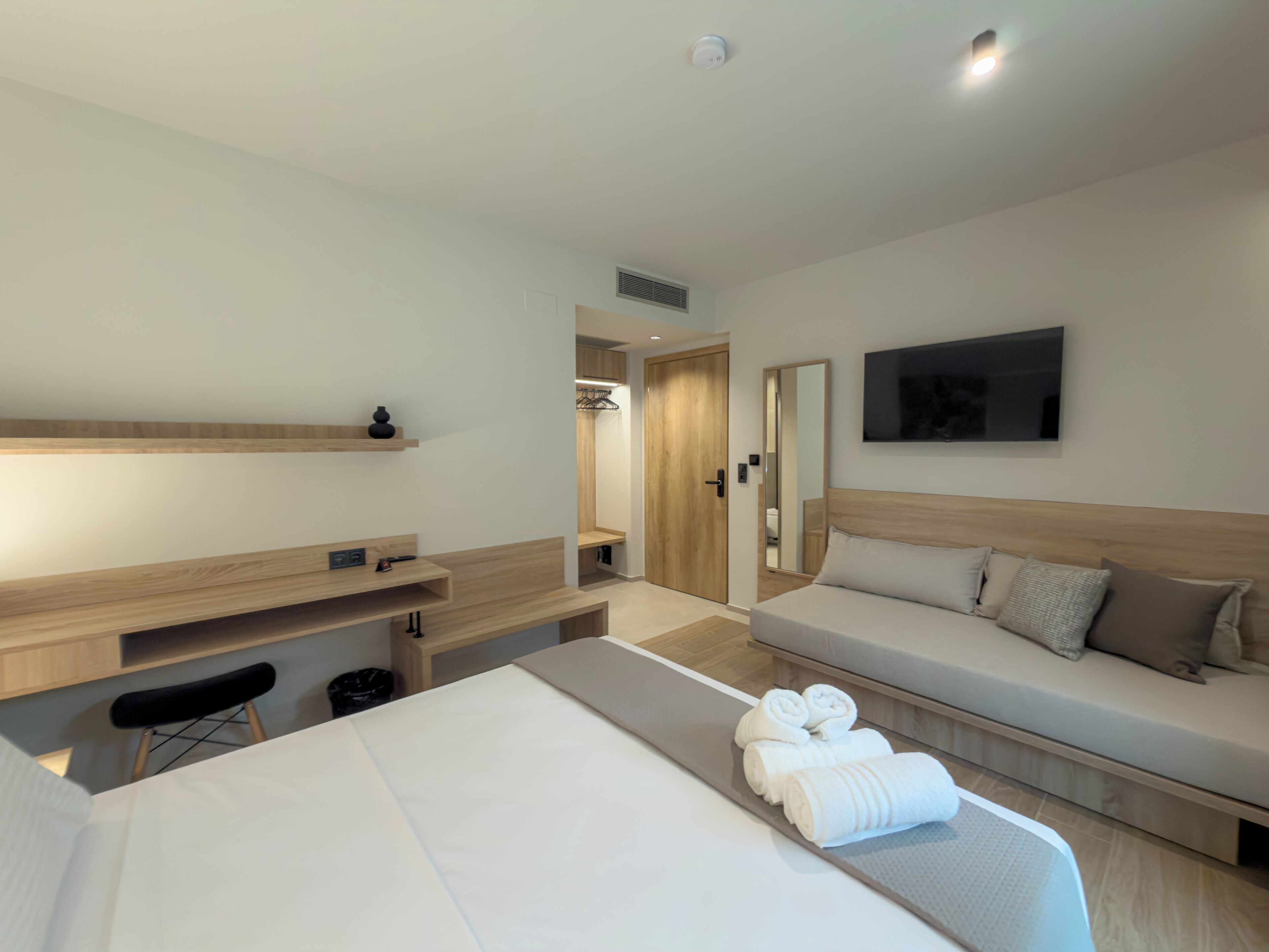 Minibar, draps fournis