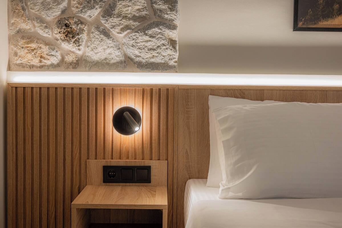 Minibar, draps fournis