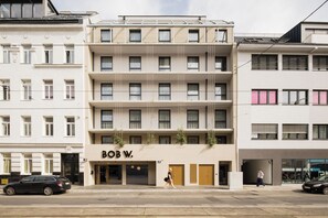Front of property - Bob W Vienna Döbling (Vienna)