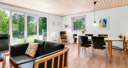 "Flor" - 900m from the sea by Interhome