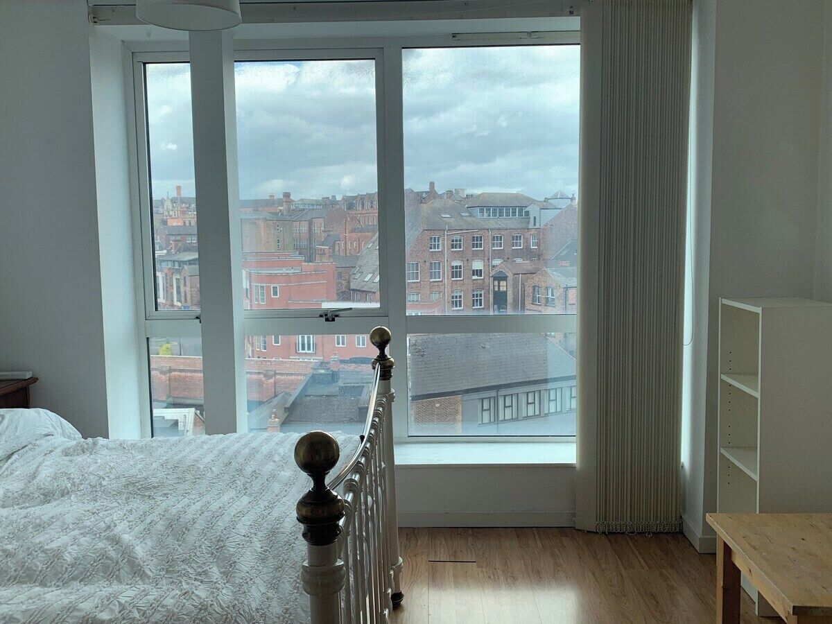 1 slaapkamer, een strijkplank/strijkijzer, wifi, beddengoed
