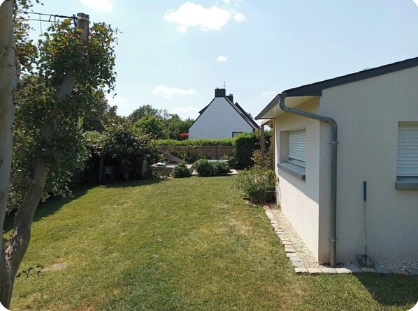 Property grounds - Vrbo Property (Crach)
