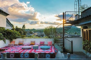 Unclassified image, 4 of 27, button - Yugui Hot Spring Holiday Hotel (Tengchong)