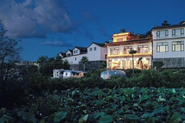 Unclassified image, 1 of 27, button - Yugui Hot Spring Holiday Hotel (Tengchong)